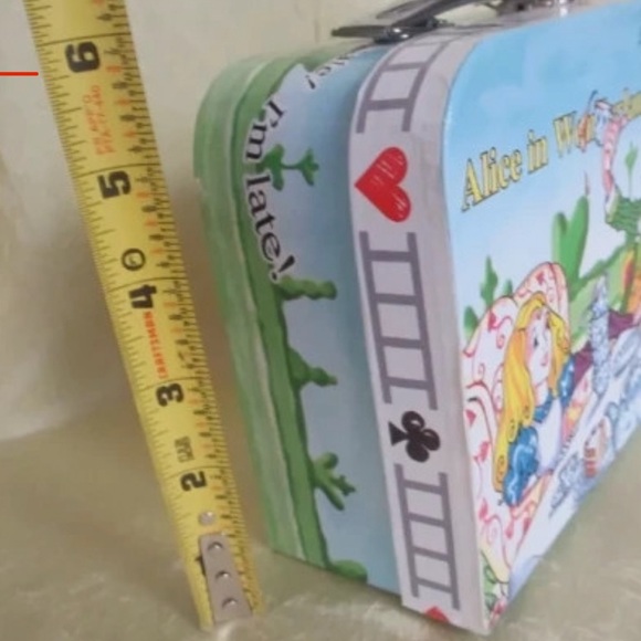 Alice in Wonderland, mad Hatter, white rabbit lunch box tea set - Picture 12 of 14